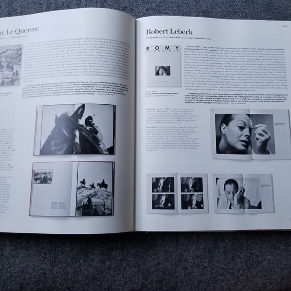 Taschen Photographers A-Z by Hans-Michael Koetzle Hardcover, 2011 1st Edition - Picture 14 of 16